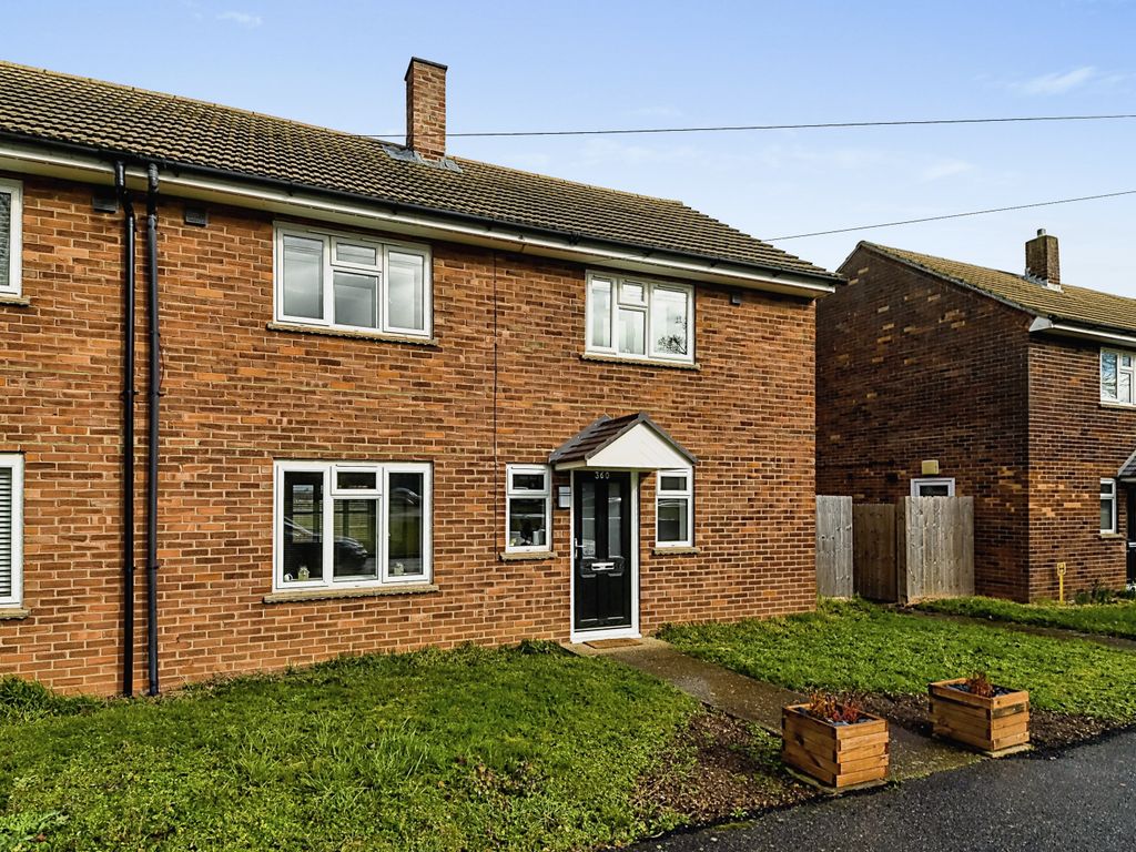 3 bed semidetached house for sale in Elm Road, Upper Marham, King's