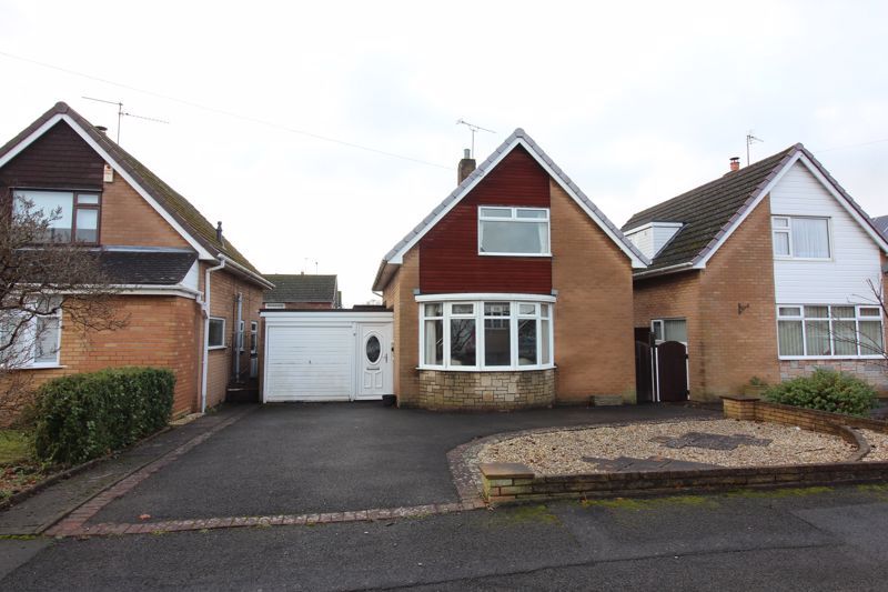 2 bed detached house for sale in Grantley Crescent, Kingswinford DY6, £