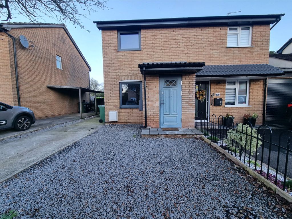 2 bed semidetached house to rent in Wavell Close, Yate BS37, £1,200