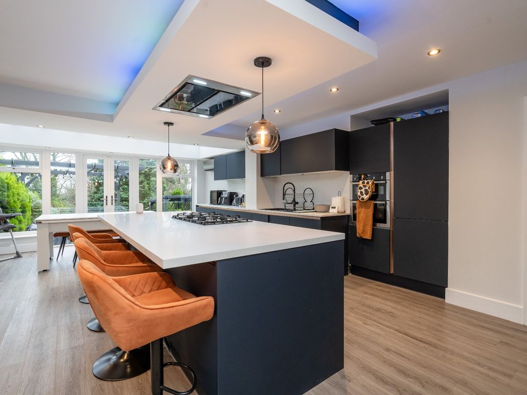 3 bed semidetached house for sale in Rutland Avenue, Atherton, Manchester, Lancashire M46, £