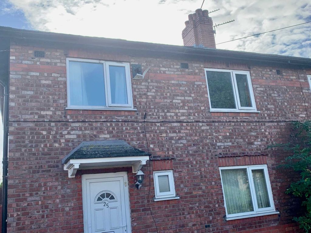4 bed semidetached house for sale in Aylesby Avenue, Manchester M18
