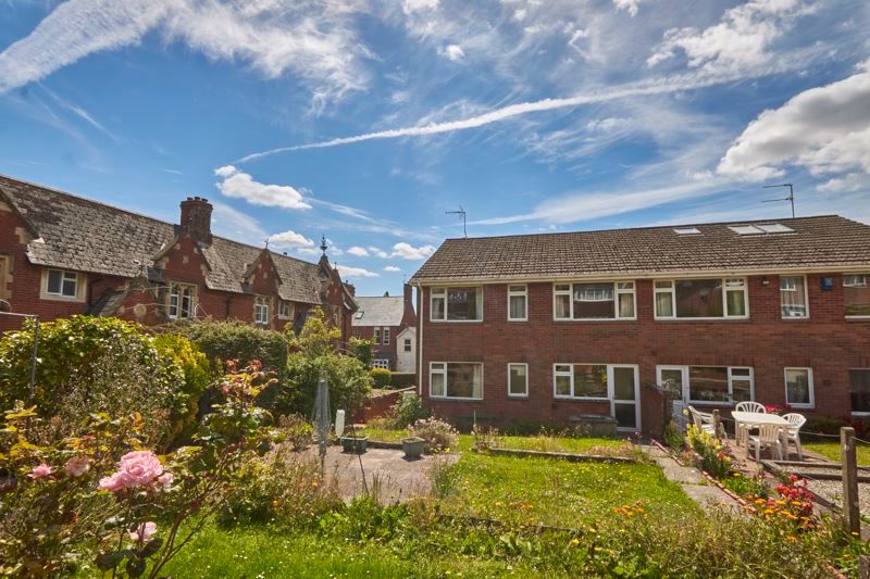 4 bed semidetached house for sale in Union Road, Exeter EX4, £425,000