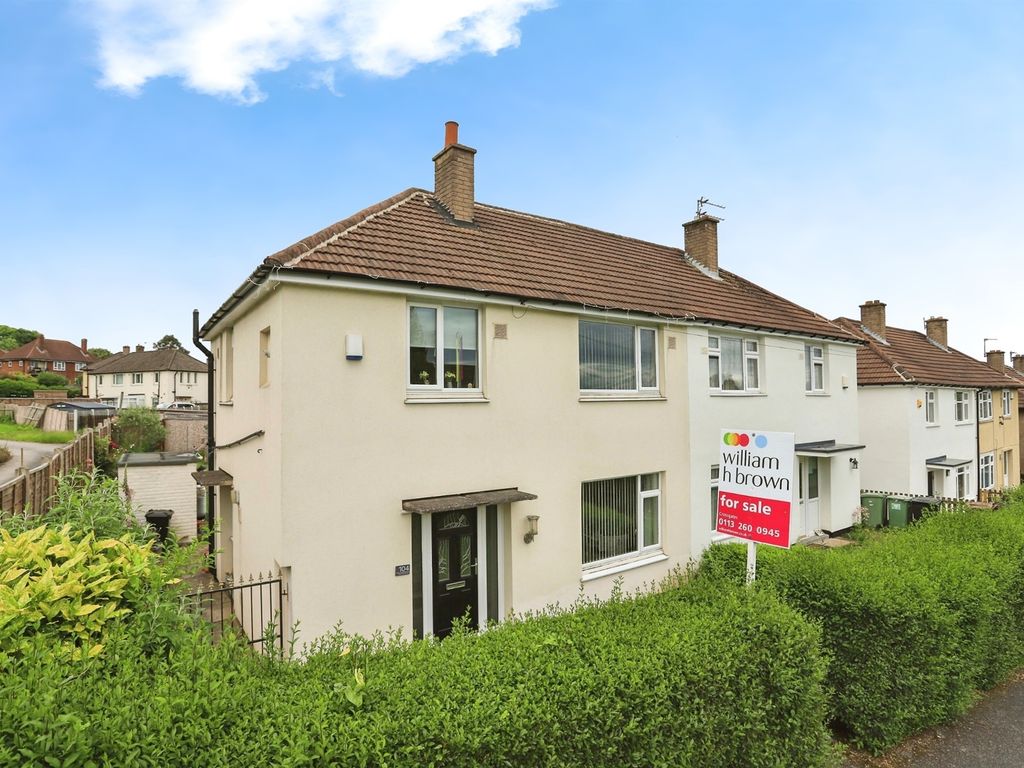 3 bed semidetached house for sale in Kentmere Avenue, Seacroft, Leeds