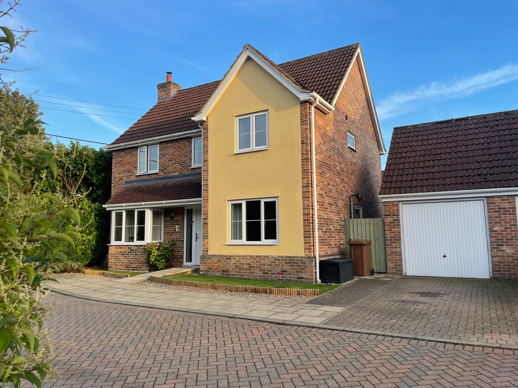 4 bed detached house for sale in Offton, Ipswich, Suffolk IP8, £415,000