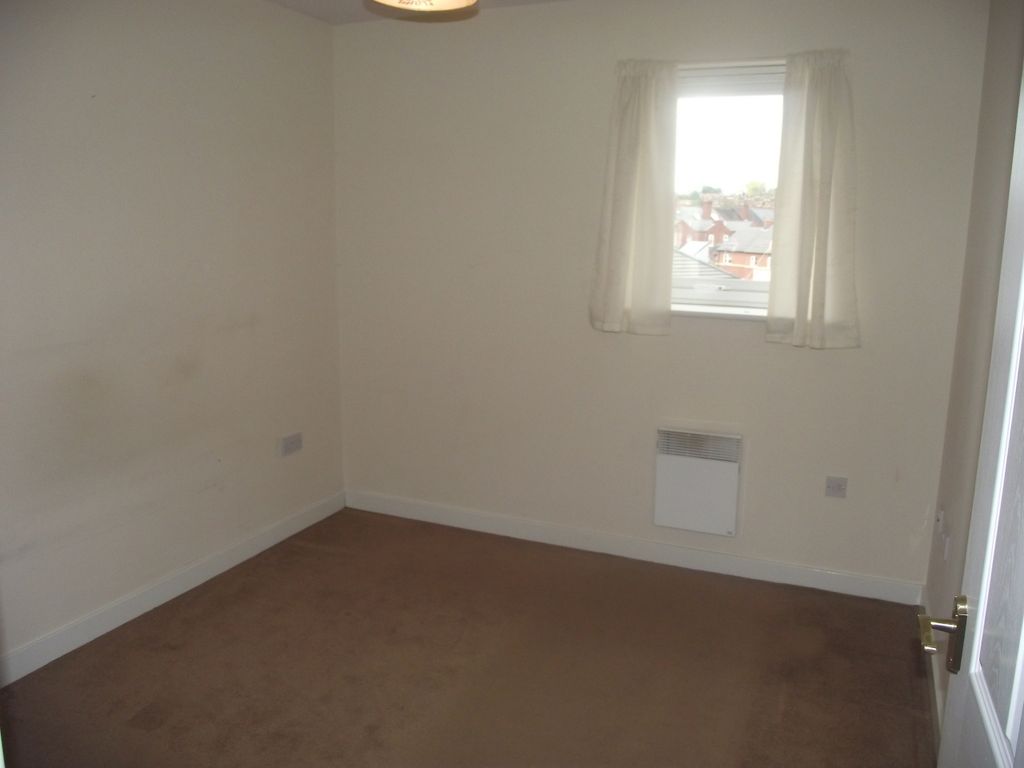 2 bed flat to rent in Kinsey Road, Smethwick, West Midlands B66 Zoopla