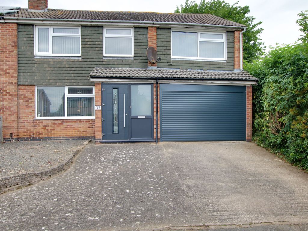 5 bed detached house for sale in Dove Rise, Oadby LE2 Zoopla