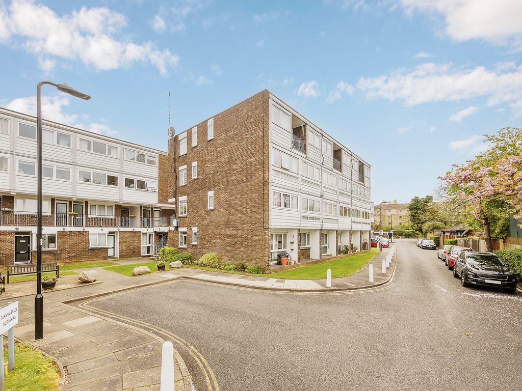 2 bed flat for sale in Fairlea Place, Ealing, London W5 Zoopla