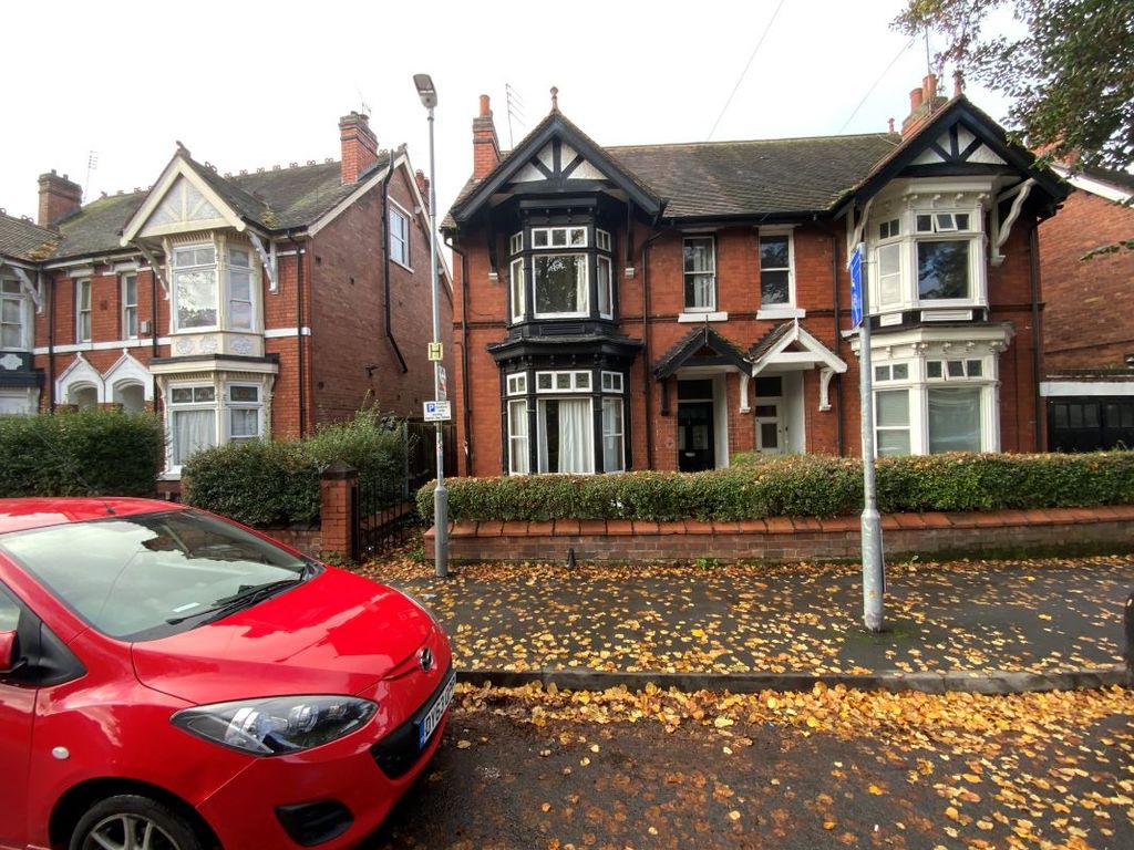 4 bed semidetached house for sale in 7 Kingsland Road, Wolverhampton
