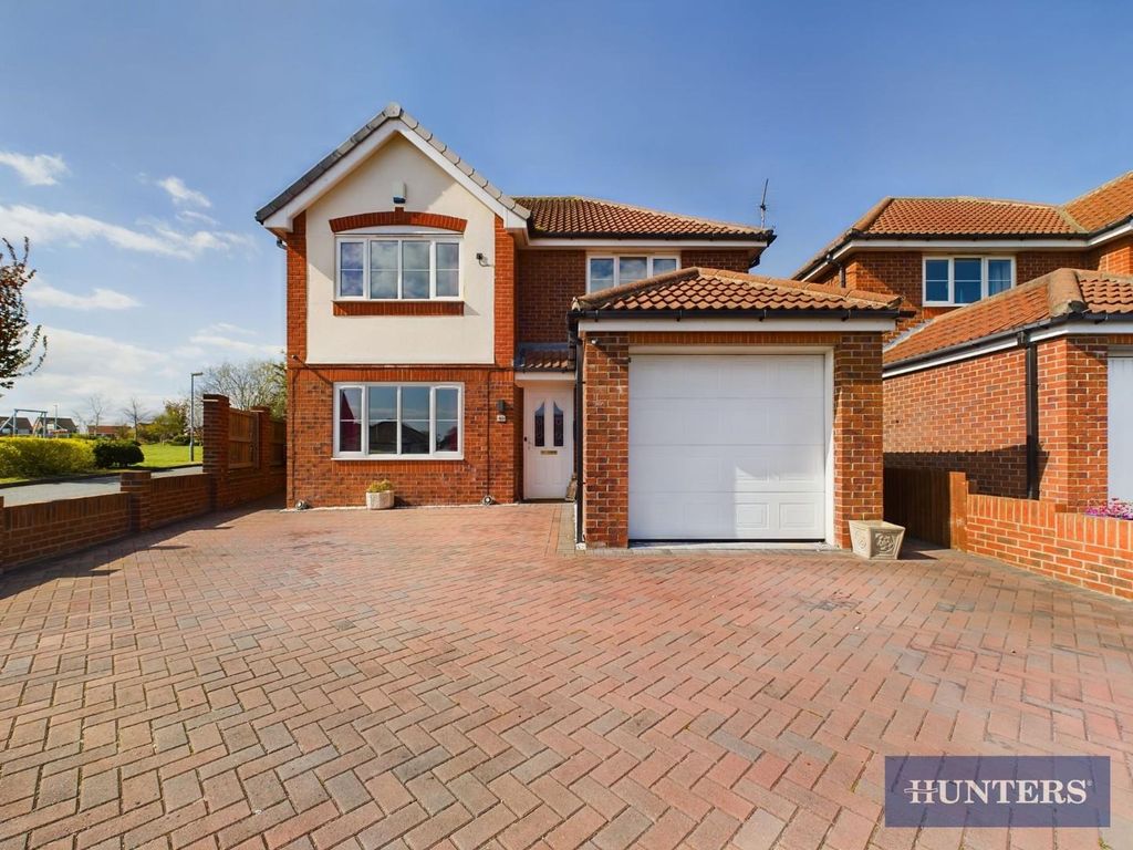 4 bed detached house for sale in West Crayke, Bridlington YO16, £