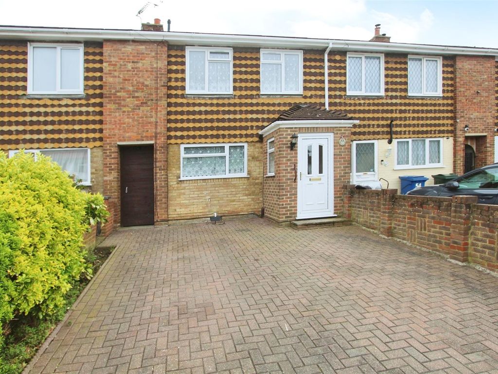 3 bed property for sale in Portland Avenue, Murston, Sittingbourne ME10