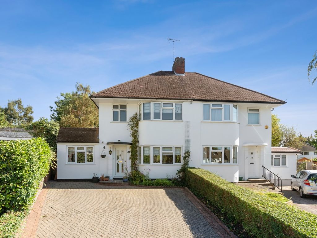 3 bed semidetached house for sale in Kynaston Close, Harrow HA3, £