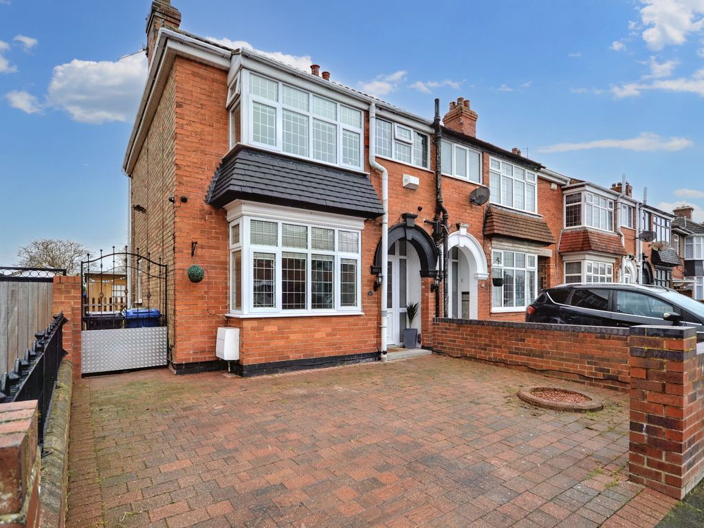 3 bed end terrace house for sale in Campden Crescent, Cleethorpes DN35