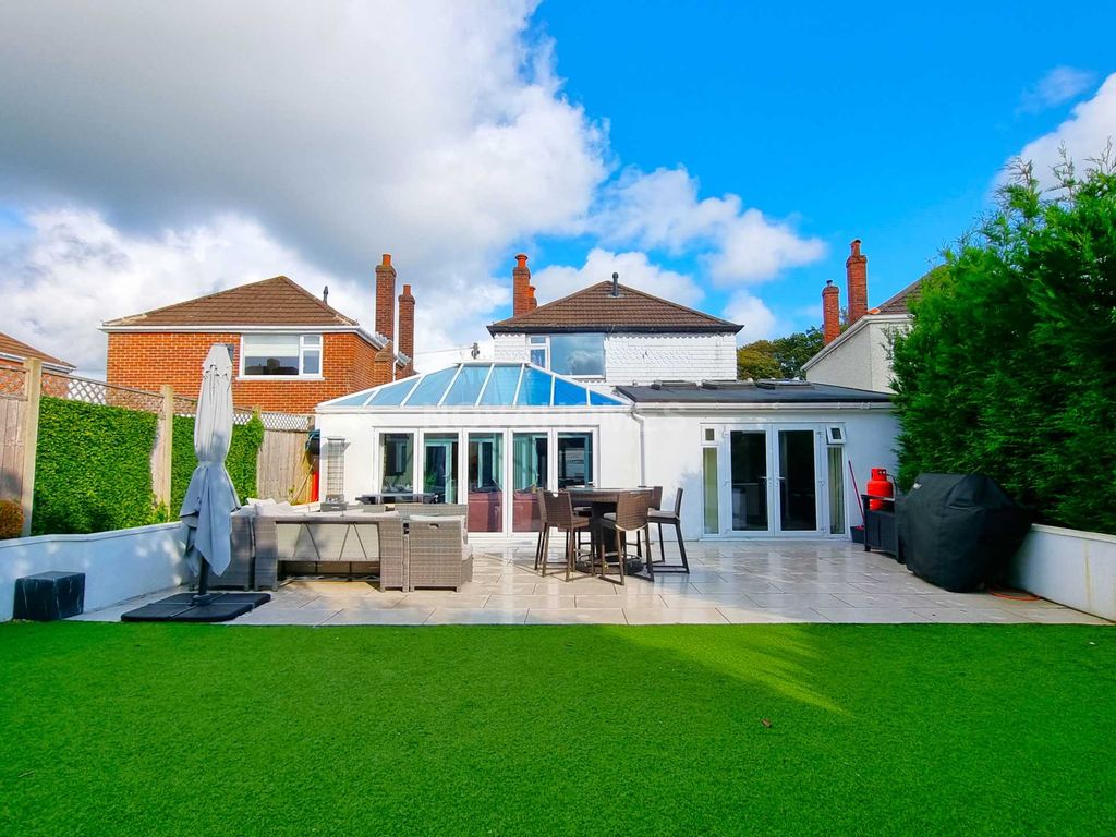 4 bed detached house for sale in Lynwood Avenue, Plympton PL7, £410,000