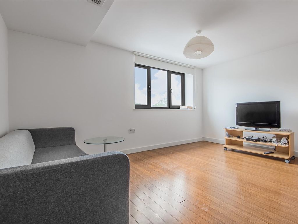 1 bed flat to rent in Beeston Road, Beeston, Leeds LS11, £675 pcm Zoopla