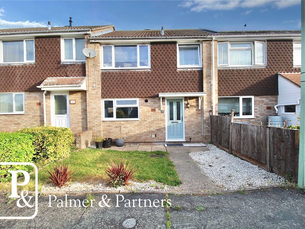 3 bed terraced house for sale in Glenside, Great Cornard, Sudbury