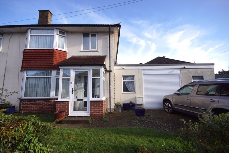 3 bed semidetached house for sale in Beauchamp Avenue, Gosport PO13, £