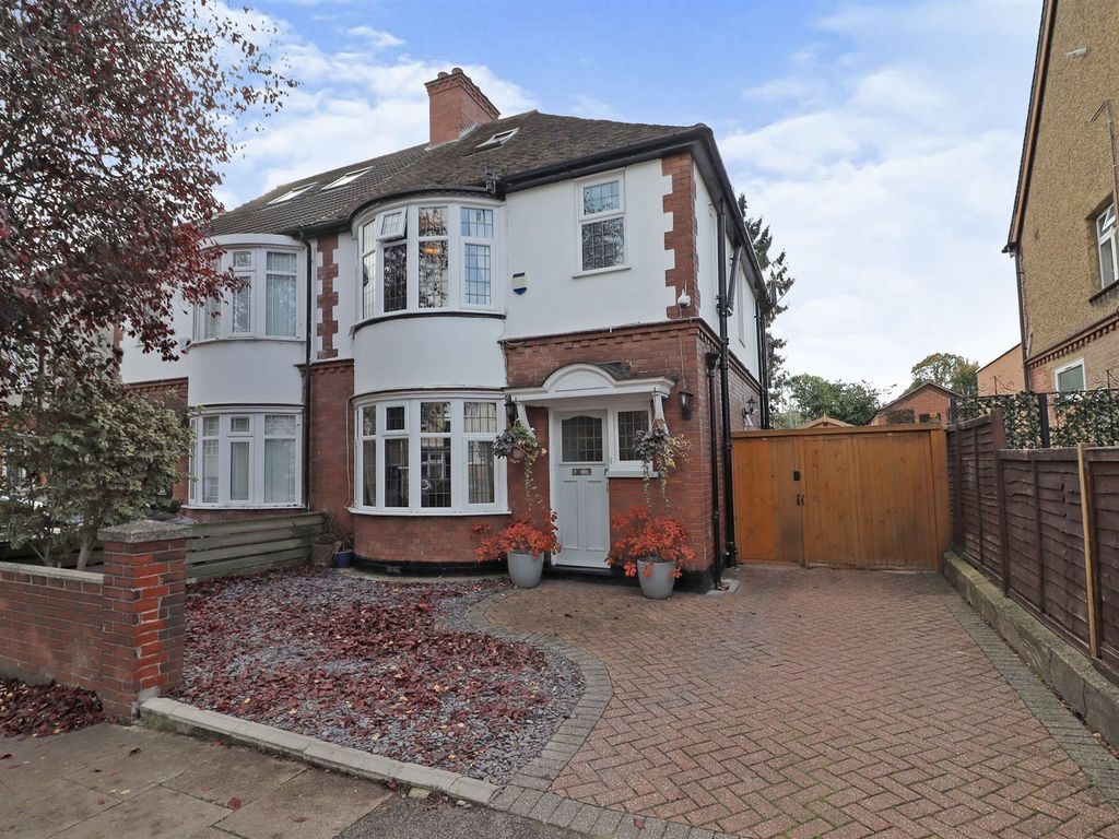 Alexandra Avenue, Luton LU3  