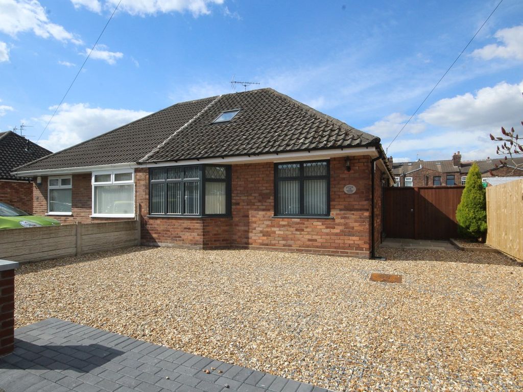 3 bed semidetached bungalow to rent in Ansdell Villas Road, Rainhill