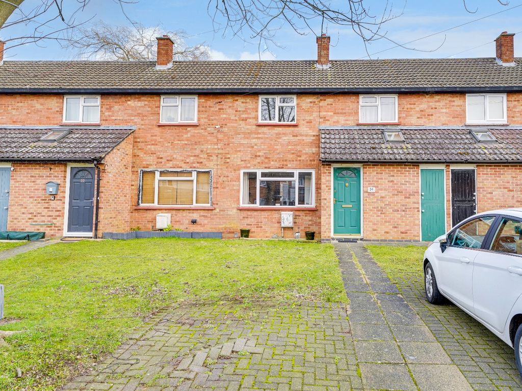 2 bed terraced house for sale in Churchill Avenue, Wyton, Huntingdon