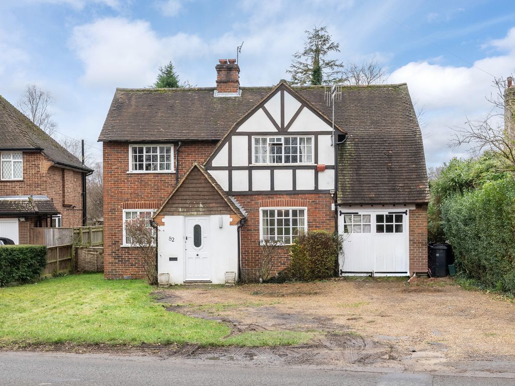 3 bed detached house for sale in Brockham Lane, Brockham, Betchworth