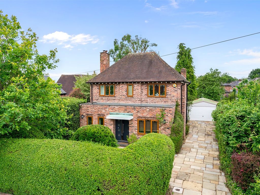 3 bed detached house for sale in Bourne Street, Wilmslow SK9, £850,000