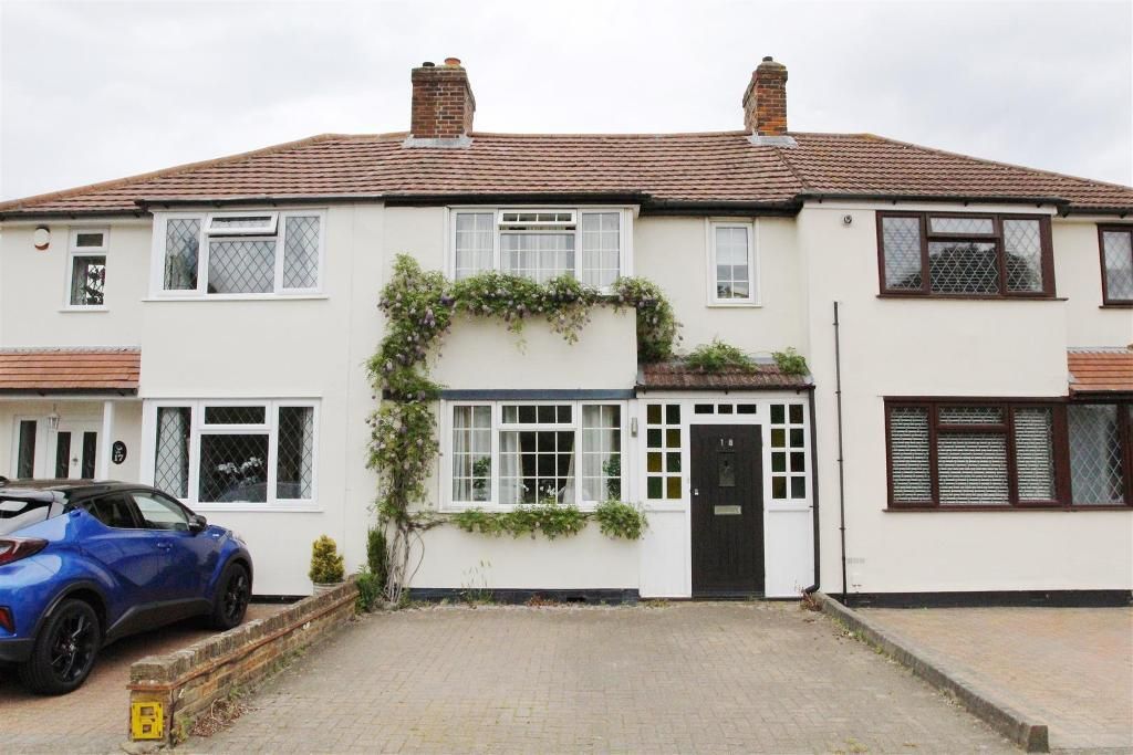 Dell Avenue, West Drayton, Middlesex UB7  