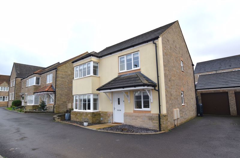4 bed detached house for sale in Book Close, Paulton, Bristol BS39, £