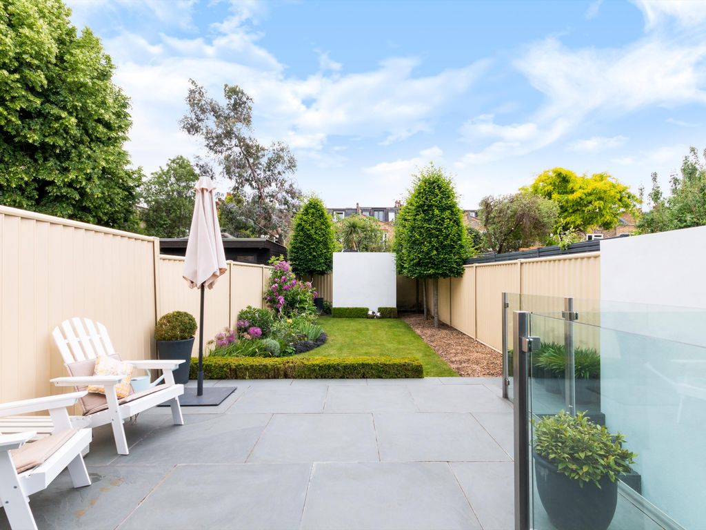 Niton Street, Fulham SW6  