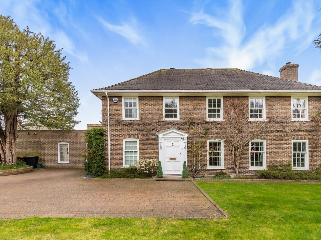 4 bed detached house for sale in Ashfield Lane, Chislehurst BR7 Zoopla