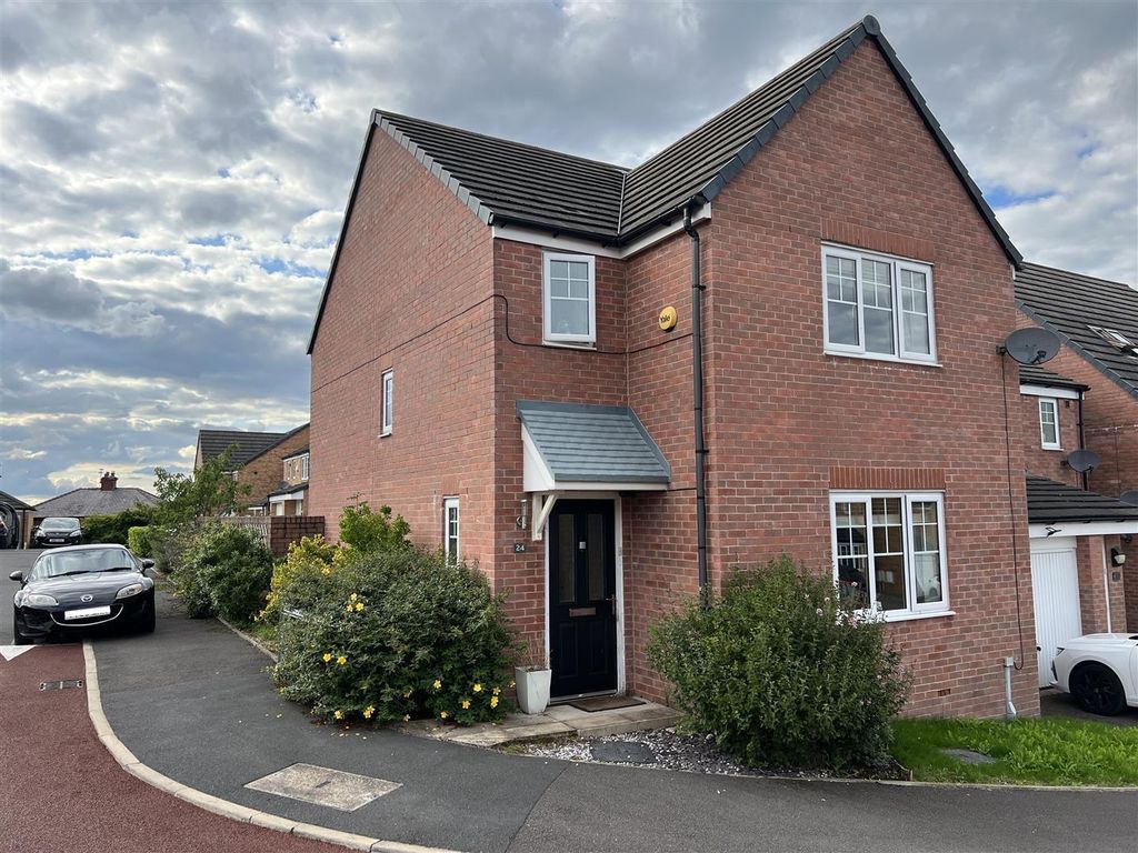 3 bed detached house for sale in Off, Grove Road, Millbrook