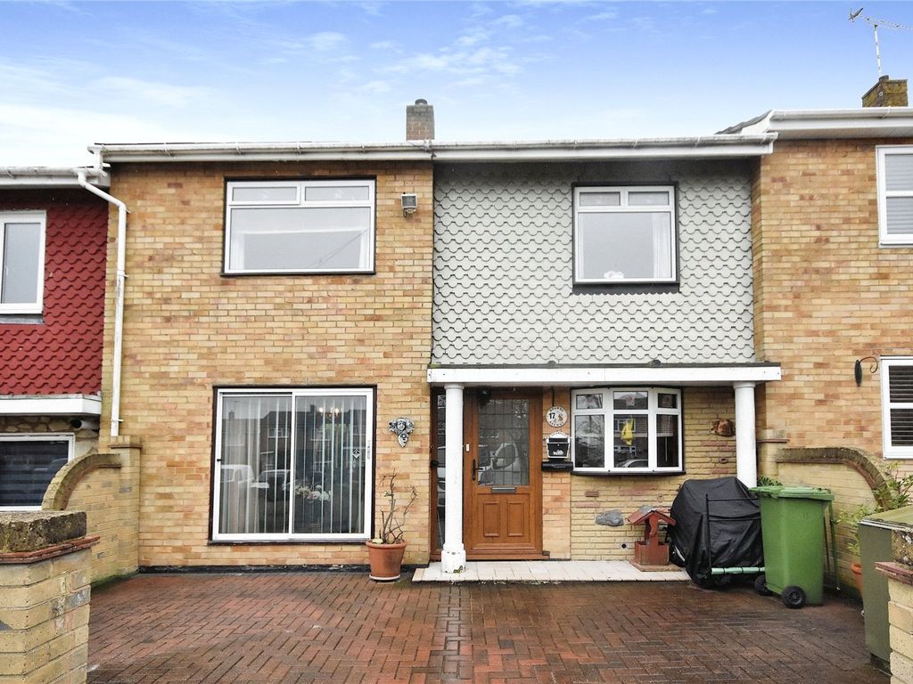 2 bed terraced house for sale in Bourne Avenue, Basildon, Essex SS15, £