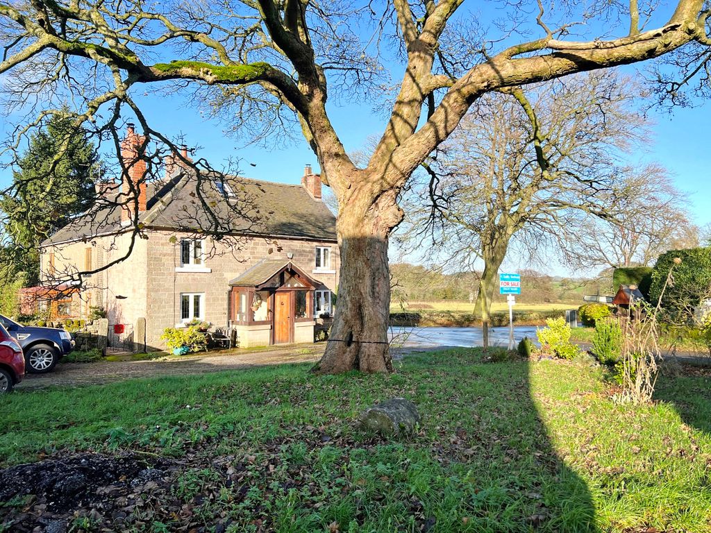 3 bed linkdetached house for sale in Wirksworth Moor, Bolehill