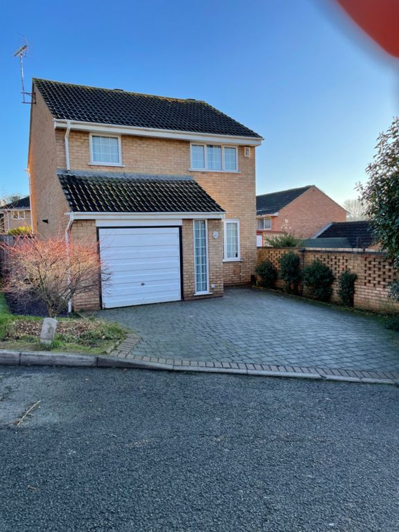 3 bed detached house for sale in Marchwood Close, Abington, Northampton