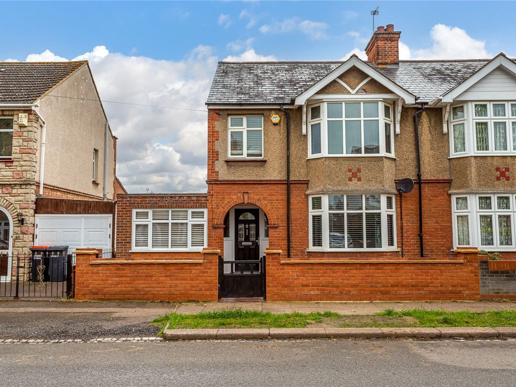 4 bed property for sale in Harvey Road, Bedford, Bedfordshire MK41 Zoopla