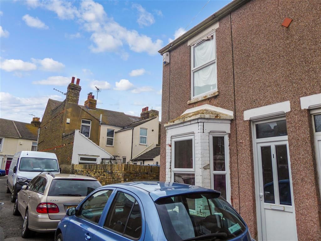 3 bed terraced house for sale in Jefferson Road, Sheerness, Kent ME12