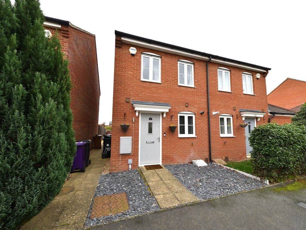 2 bed semidetached house for sale in Fairfield Crescent, Stevenage SG1