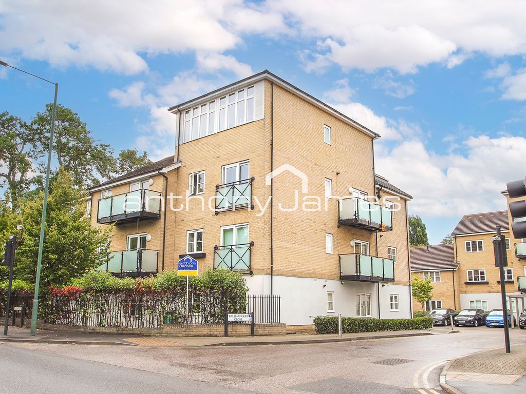 2 bed flat to rent in Talehangers Close, Bexleyheath, Kent DA6, £1,500 pcm Zoopla