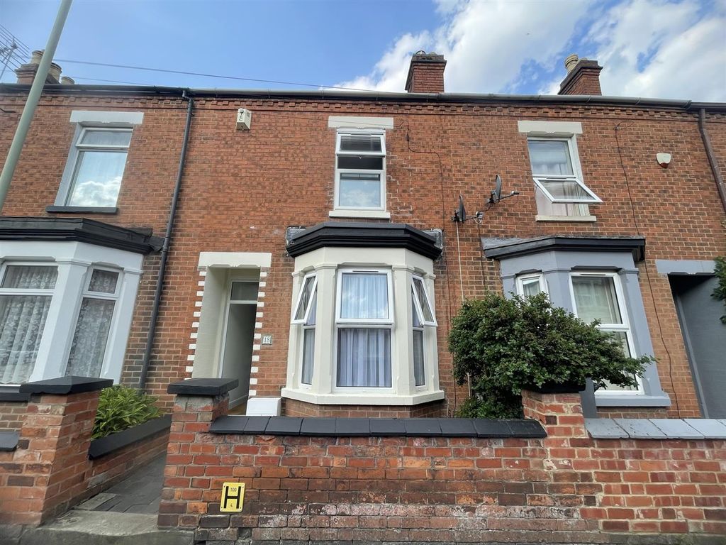 2 bed terraced house to rent in St. Pauls Road, Tredworth, Gloucester
