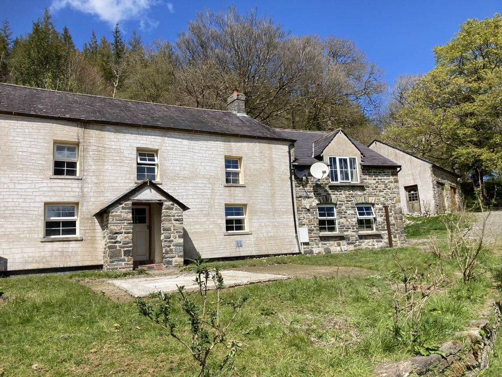 4 bed detached house to rent in Rhydcymerau, Llandeilo SA19, £1,200 pcm