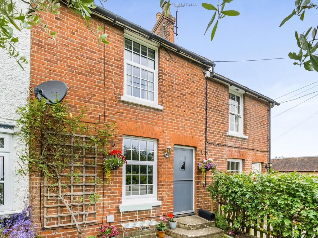2 bed terraced house for sale in Broadwater Road, West Malling ME19, £