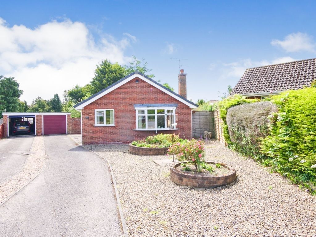3 bed detached bungalow for sale in Folks Close, Haxby, York YO32 Zoopla