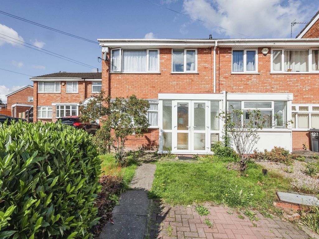3 bed semidetached house for sale in Westacre Gardens, Birmingham B33