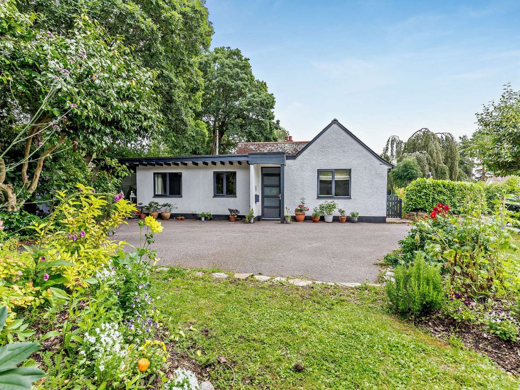 4 bed bungalow for sale in Higher Broad Oak Road, West Hill, Devon EX11