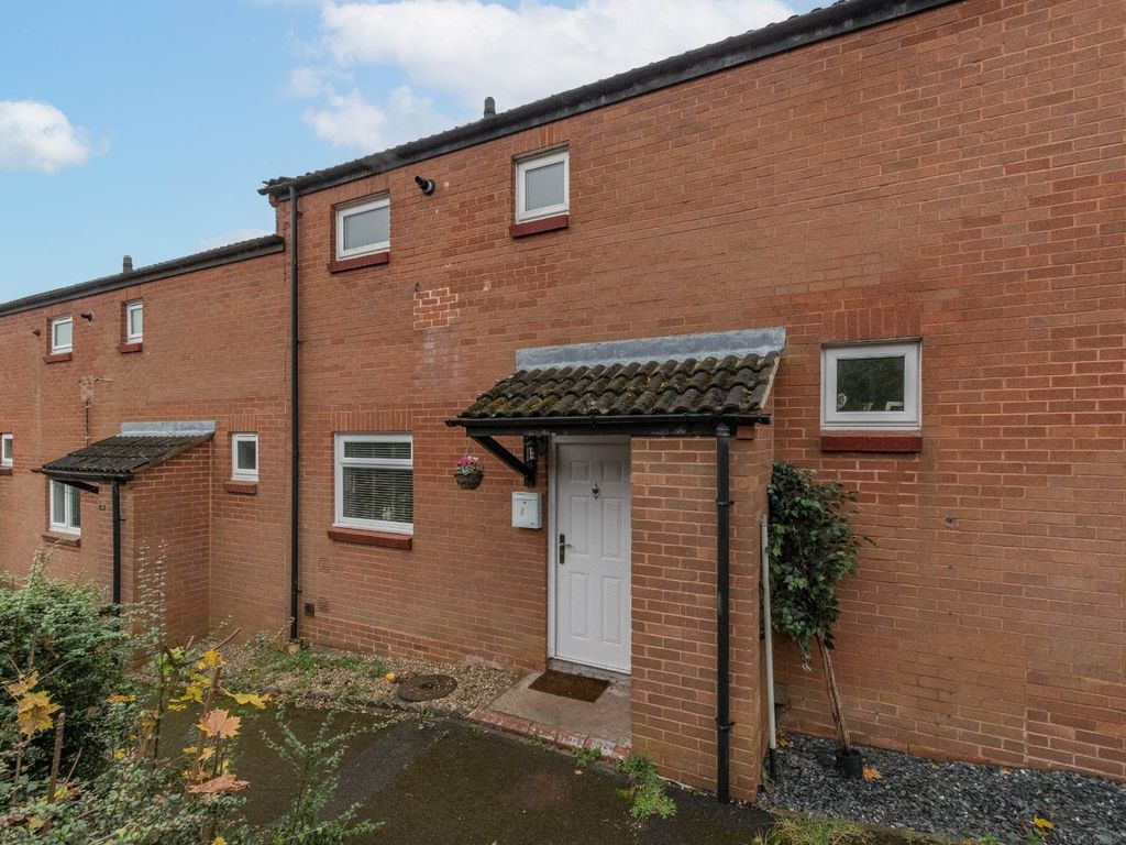 2 bed terraced house for sale in Mickleton Close, Oakenshaw, Redditch