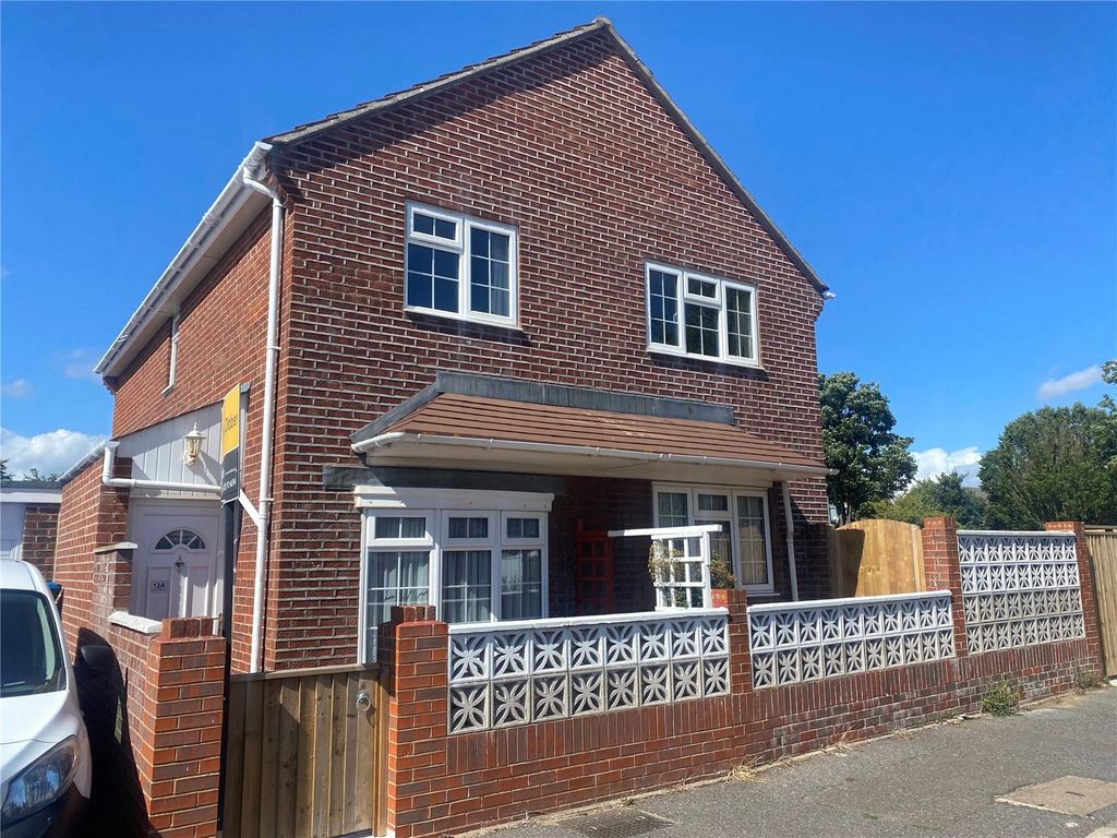 4 bed detached house for sale in Elm Grove, Hayling Island, Hampshire