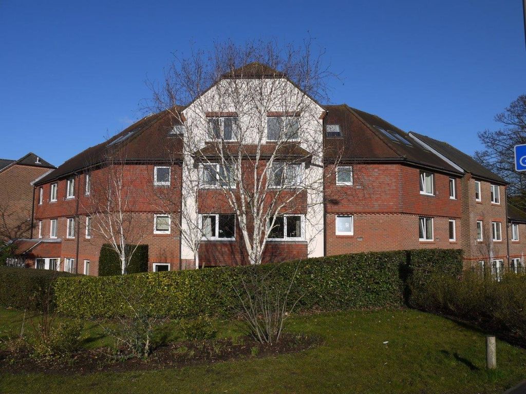 1 bed flat to rent in York Road, Guildford, Surrey GU1 Zoopla