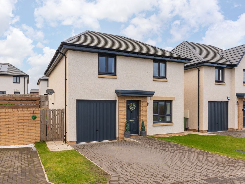 4 bed property for sale in 11 Bannerman Cruick, Edinburgh EH17, £