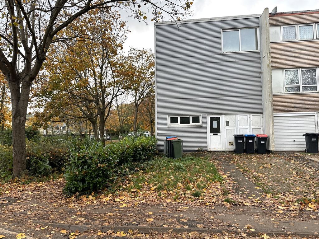 1 bed flat for sale in Langland Road, Netherfield, Milton Keynes MK6, £