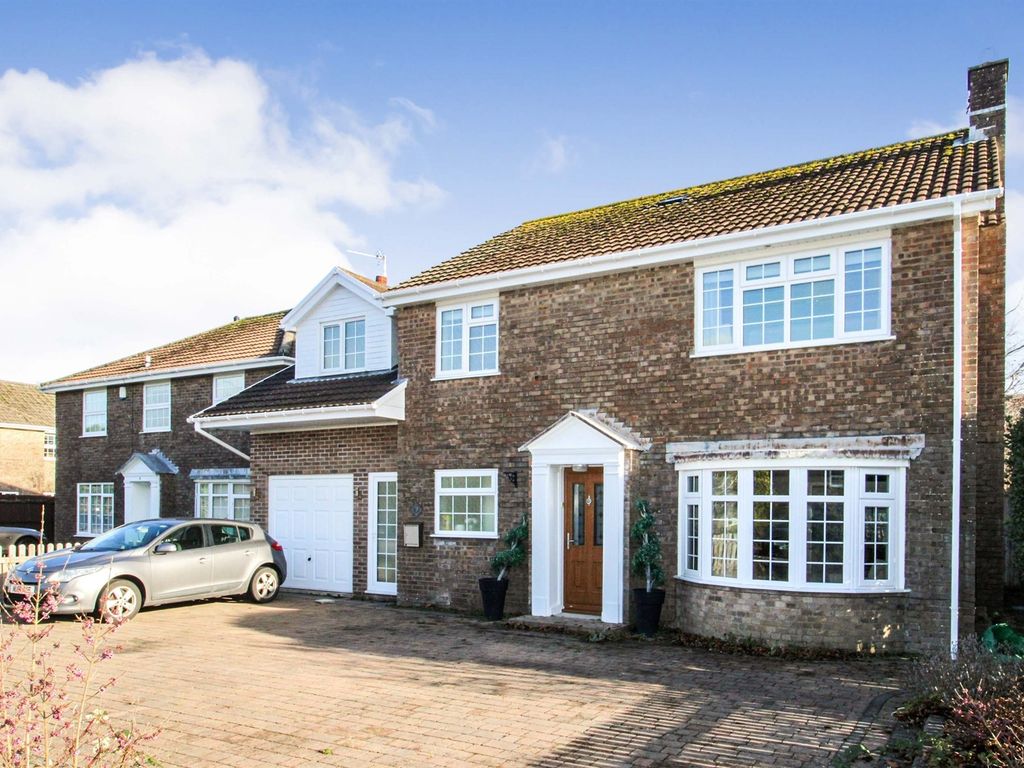 4 bed detached house for sale in Thorn Grove, Penarth CF64 Zoopla