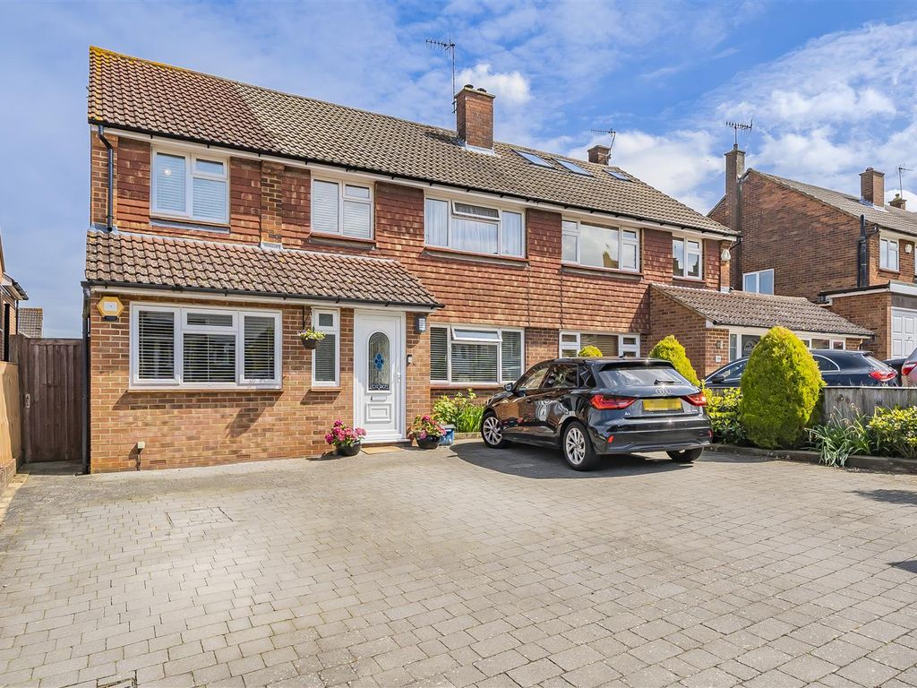 4 bed semidetached house for sale in Harvest Road, Bushey WD23, £